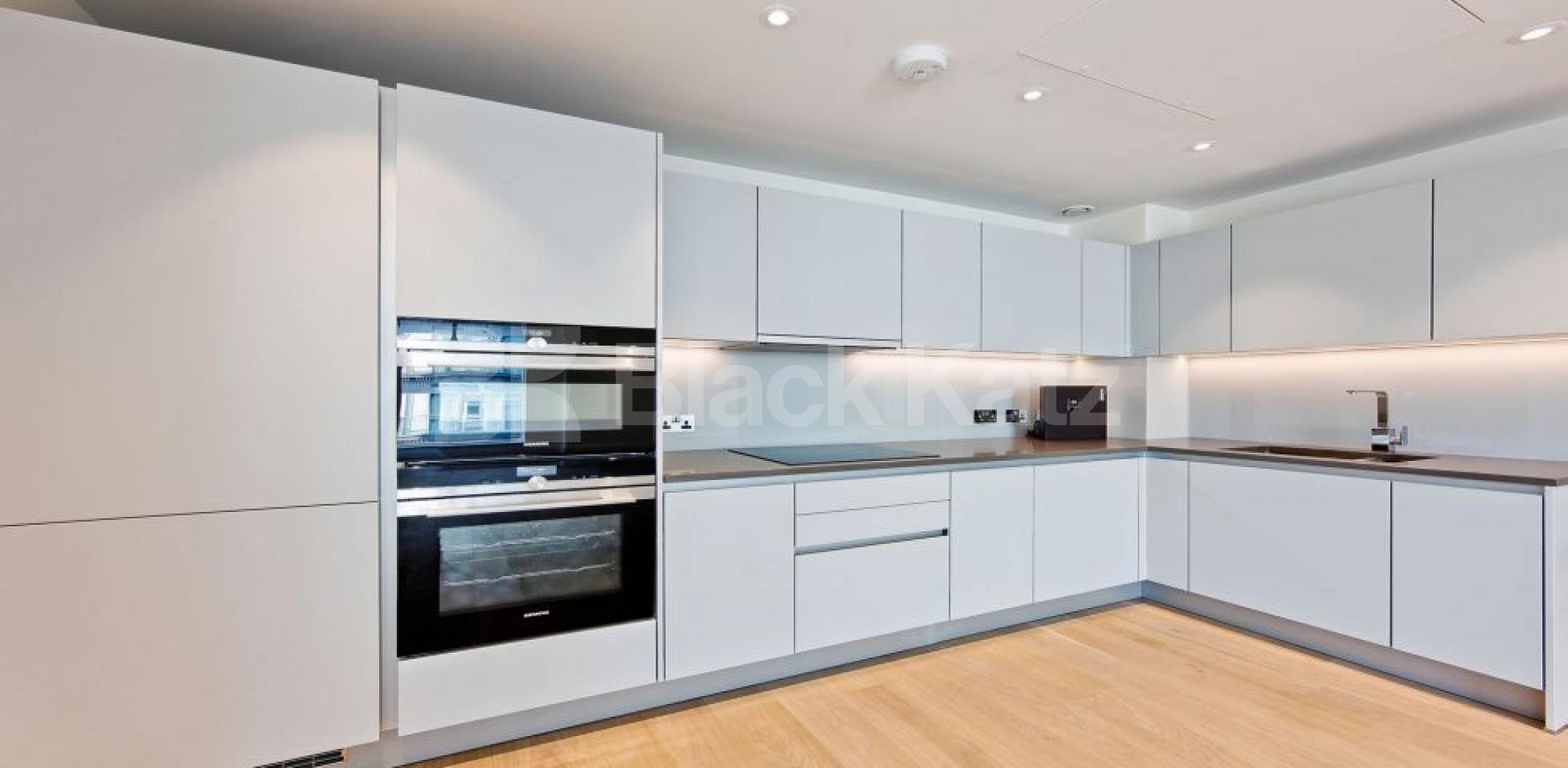 			LET, 2 Bedroom, 1 bath, 1 reception Apartment			 Cascade Court, The Vista's, Battersea Park